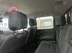 نیسان فرۆنتیر